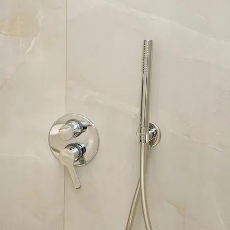 Apartment Celo Sarande